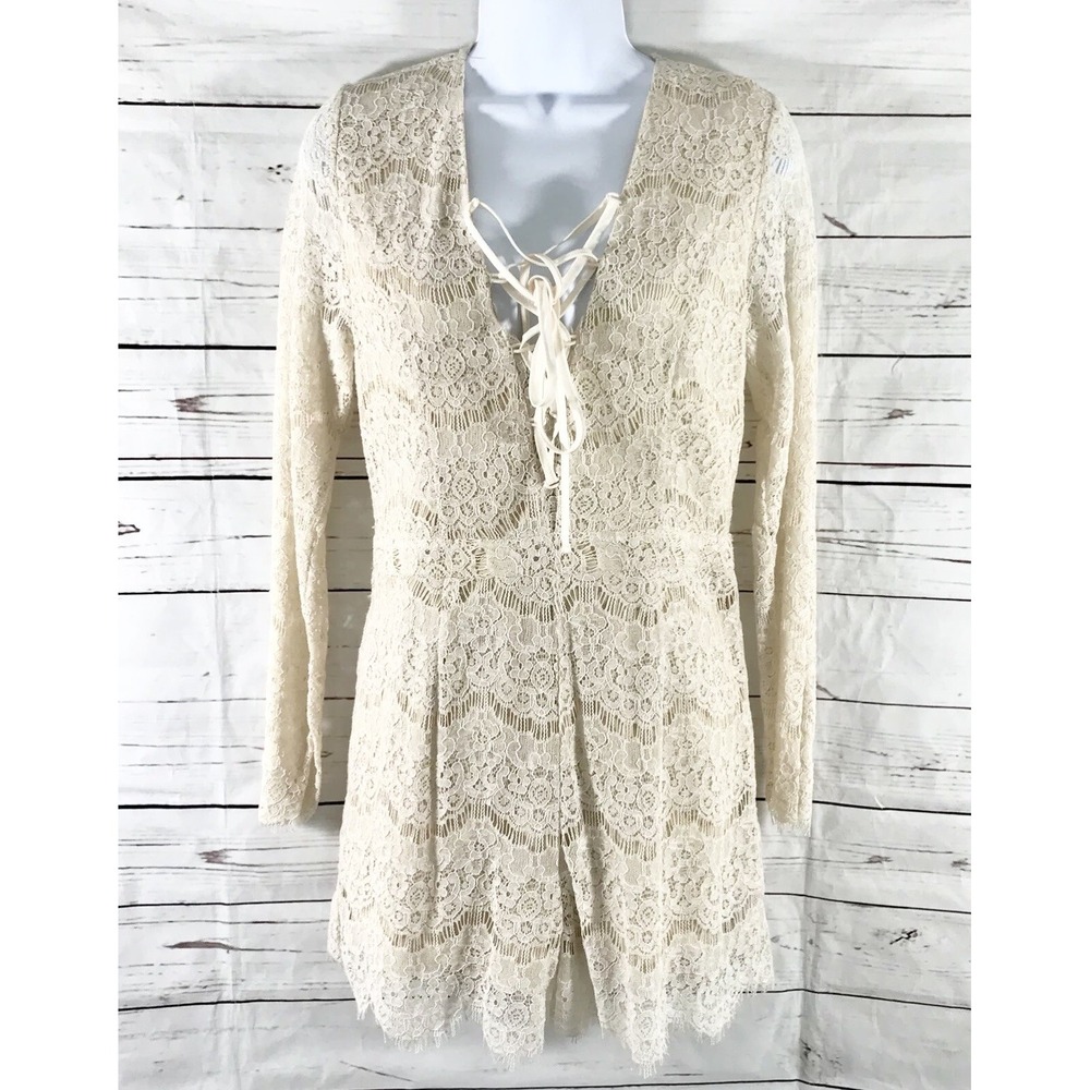 Romeo And Juliet Couture Lace Romper‎ Long Sleeve Beige  Size L NWT